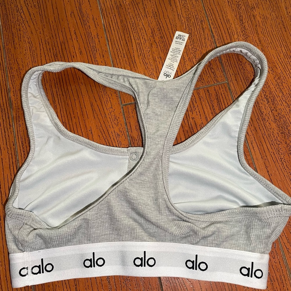 Alo ribbed henley bra - Picture 4 of 4